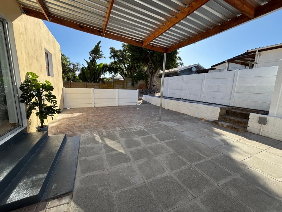 To Let 2 Bedroom Property for Rent in Brandwag Western Cape